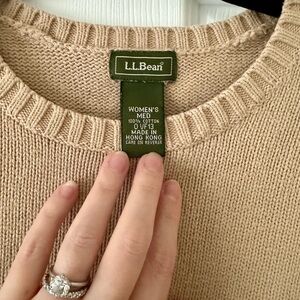 L.L. Bean Women's Tan Crew Neck Sweater Size Medium